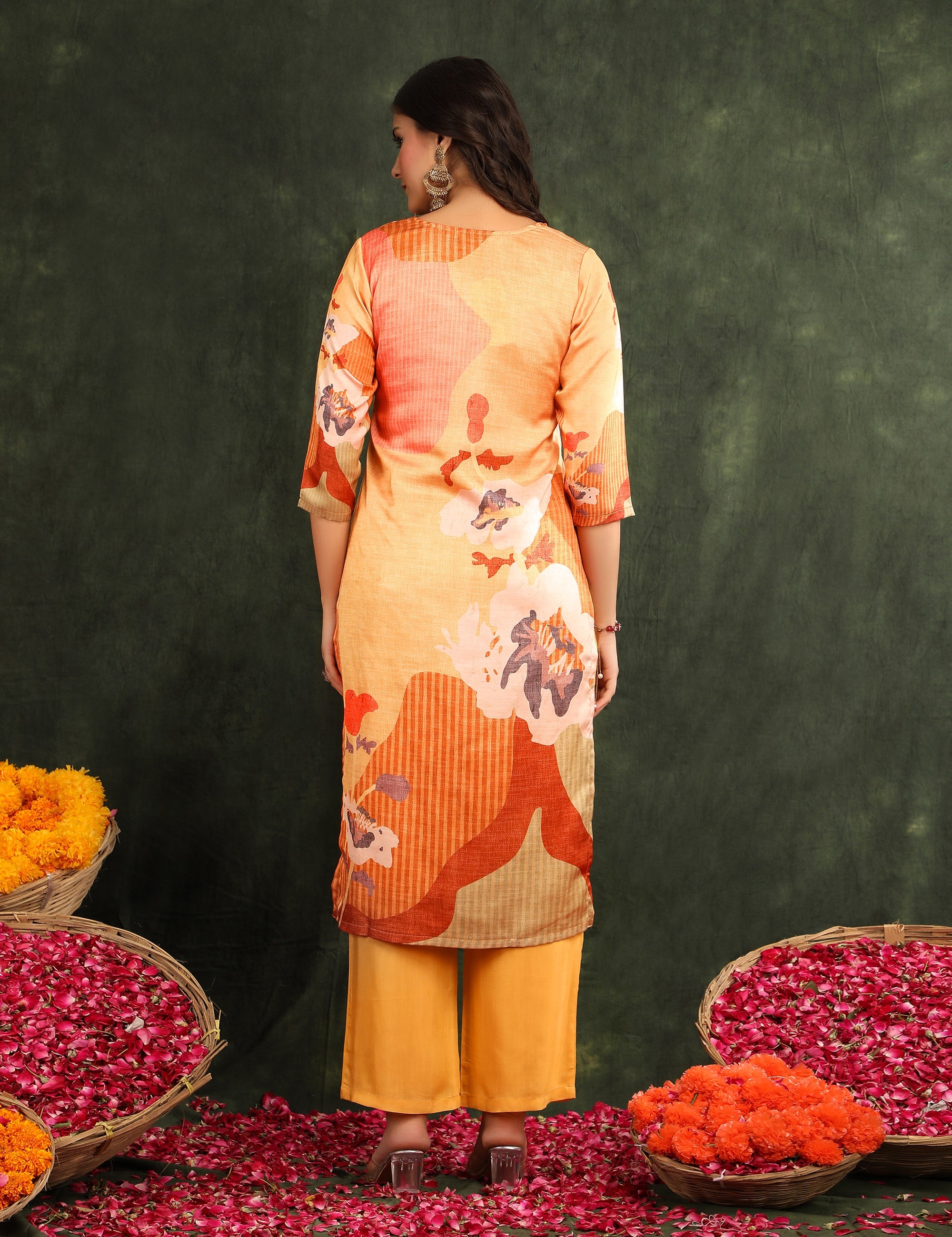 Women Floral Printed Regular Thread Work Kurta with Trousers & With Dupatta